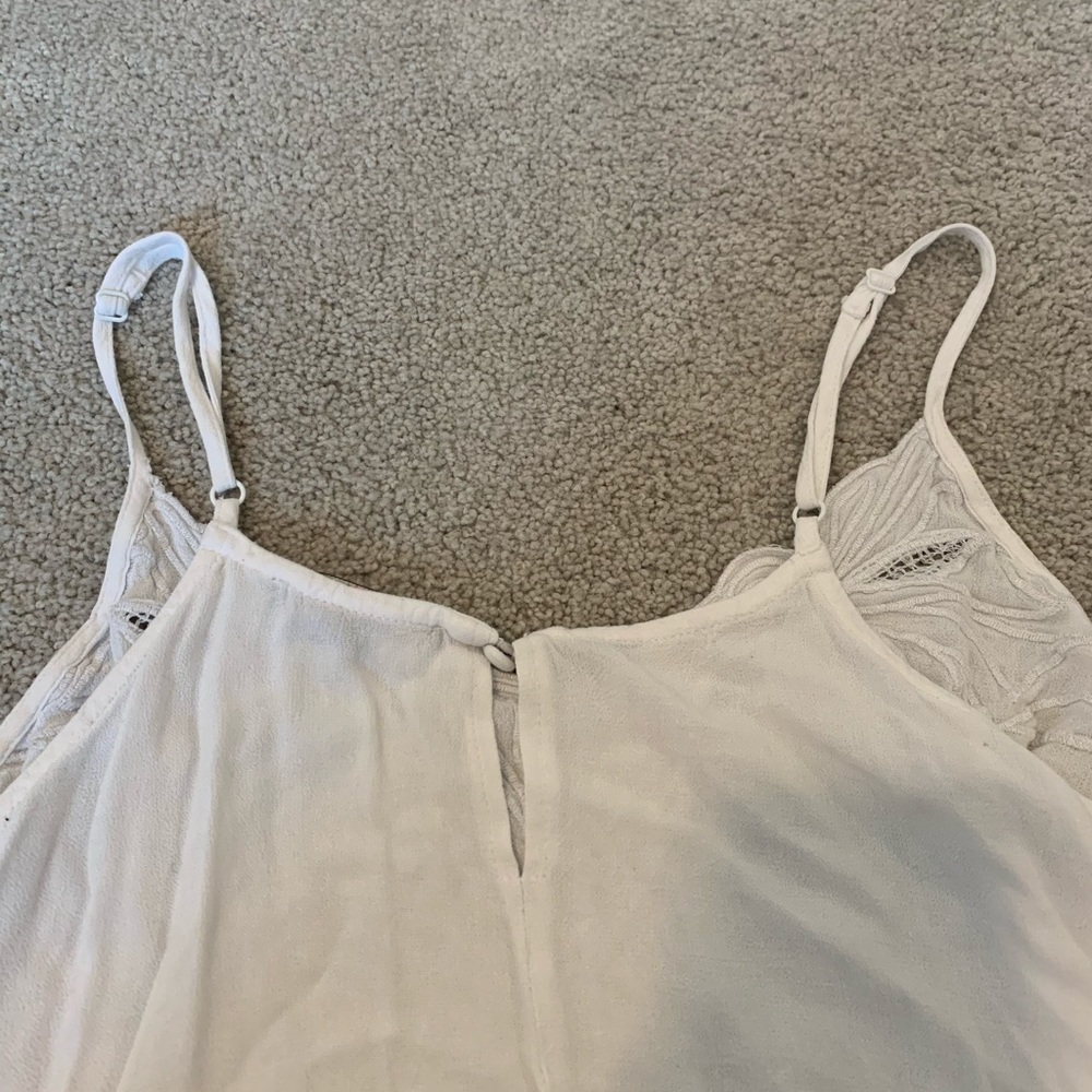 brandy melville white tank top with lace - Picture 2 of 3